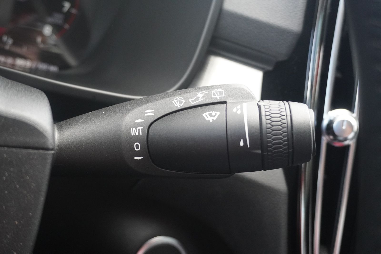 Volvo XC40 2.0 Momentum AWD Aut LED 360° Panorama Navi foto 24