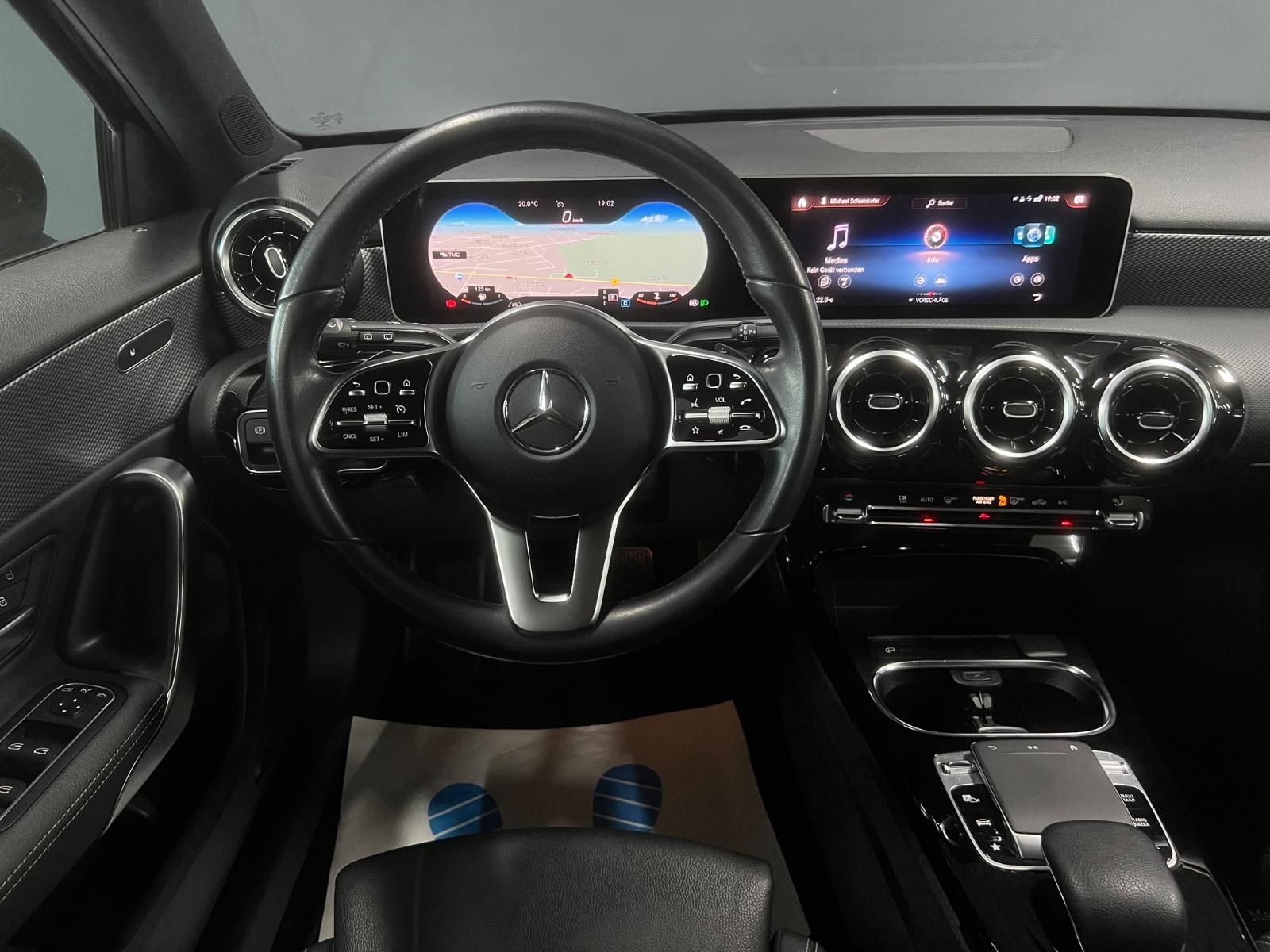 Mercedes-Benz A 220 LED Widescreen MBUX Navi SHZ Parkassistent