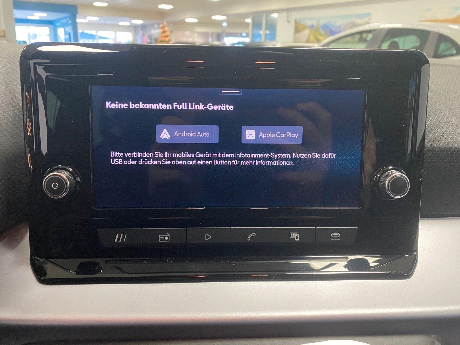 Fahrzeugabbildung SEAT Arona TSI FR DSG+AHK+5 Ja. GARANTIE+SPURWECHSEL+