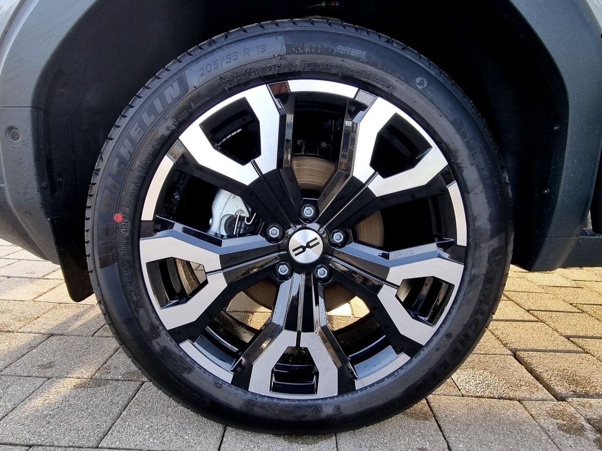 Fahrzeugabbildung Dacia Bigster Journey HYBRID 155