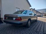 Mercedes-Benz W124 250D - Mercedes-Benz 250: 250d W124