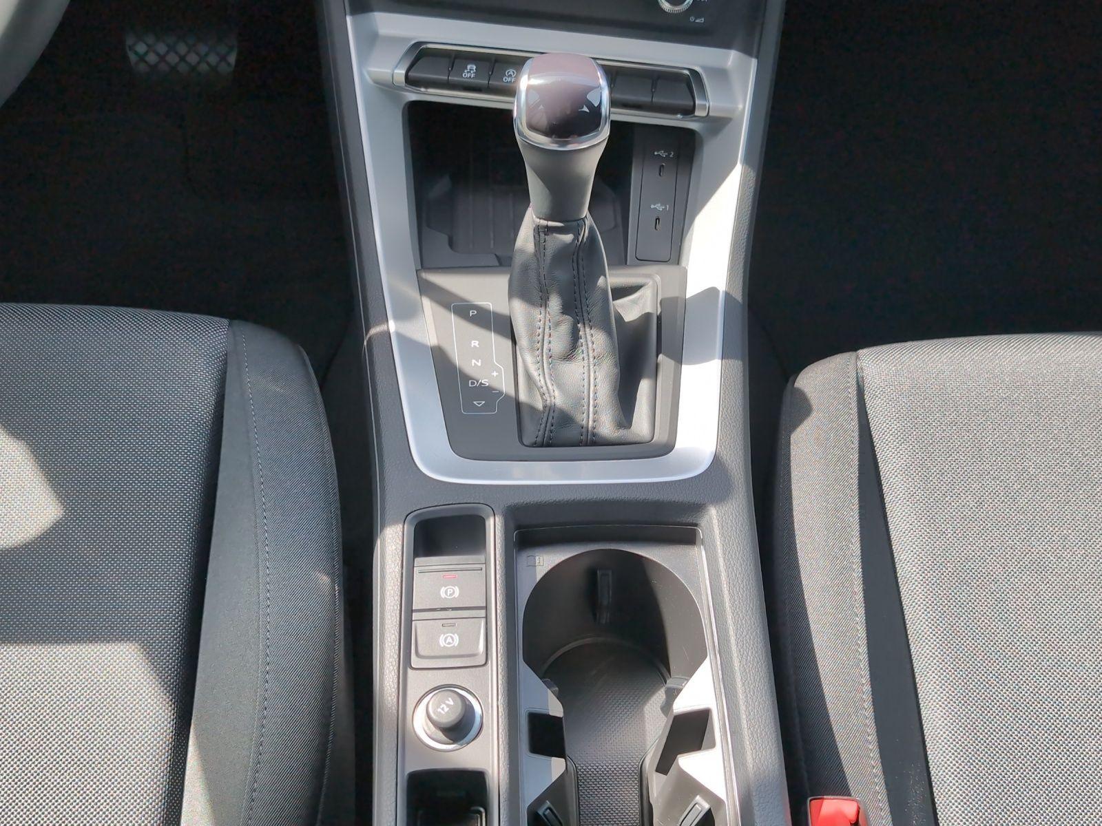 Audi Q3 35 TFSI advanced S tro*LED*Virtual*Navi+*Kame, миниатюра 6