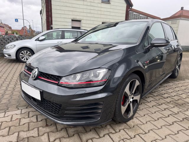 Volkswagen Golf VII Lim. GTI BMT KAMERA XENON SHZ NAVI ACC