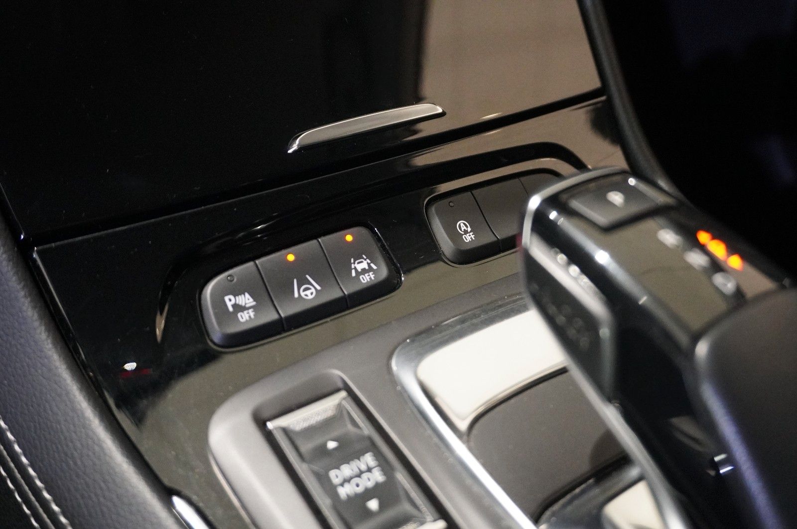 Fahrzeugabbildung Opel Grandland (X) 1.5D ELEGANCE NAVI/LED/KAMERA/AHK