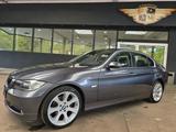 BMW 325i E90 Limousine Klima/Teilleder/TÜV-NEU/18" - BMW 325 aus 2006: 325i