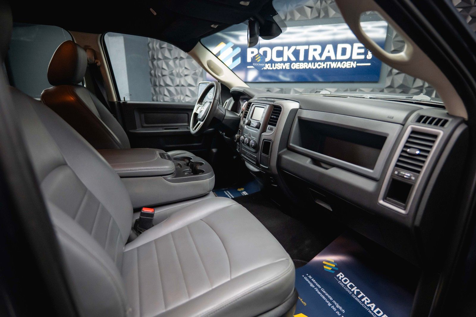 Fahrzeugabbildung Dodge RAM 3.6 V6 4x4 LONGBED Offroad *LPG*6 Sitze*