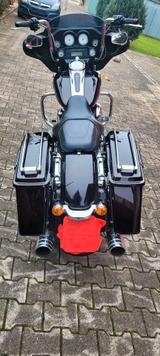 Harley-Davidson Street Glide - CHOPPER