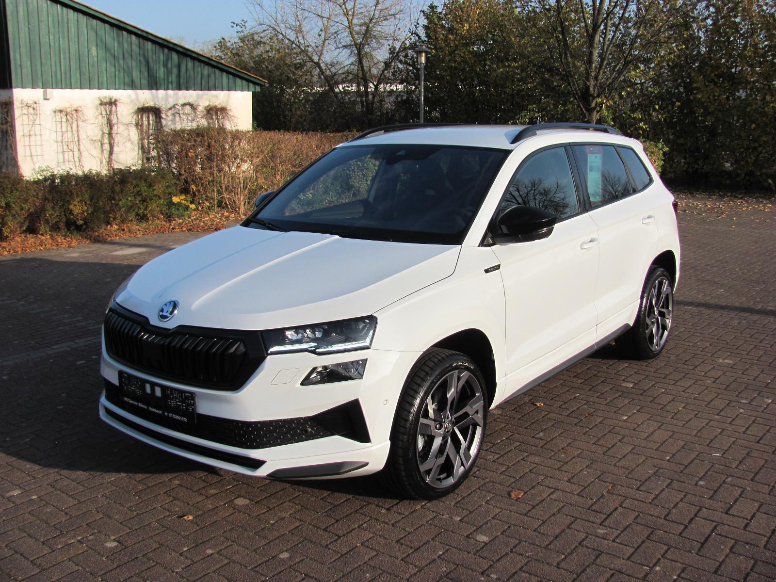 Skoda Karoq 1.5l TSI DSG Sportline NAVI AHK MATRIX Kam