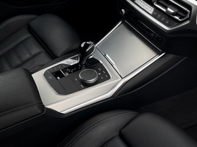 Foto Nummer 10: BMW 330e
