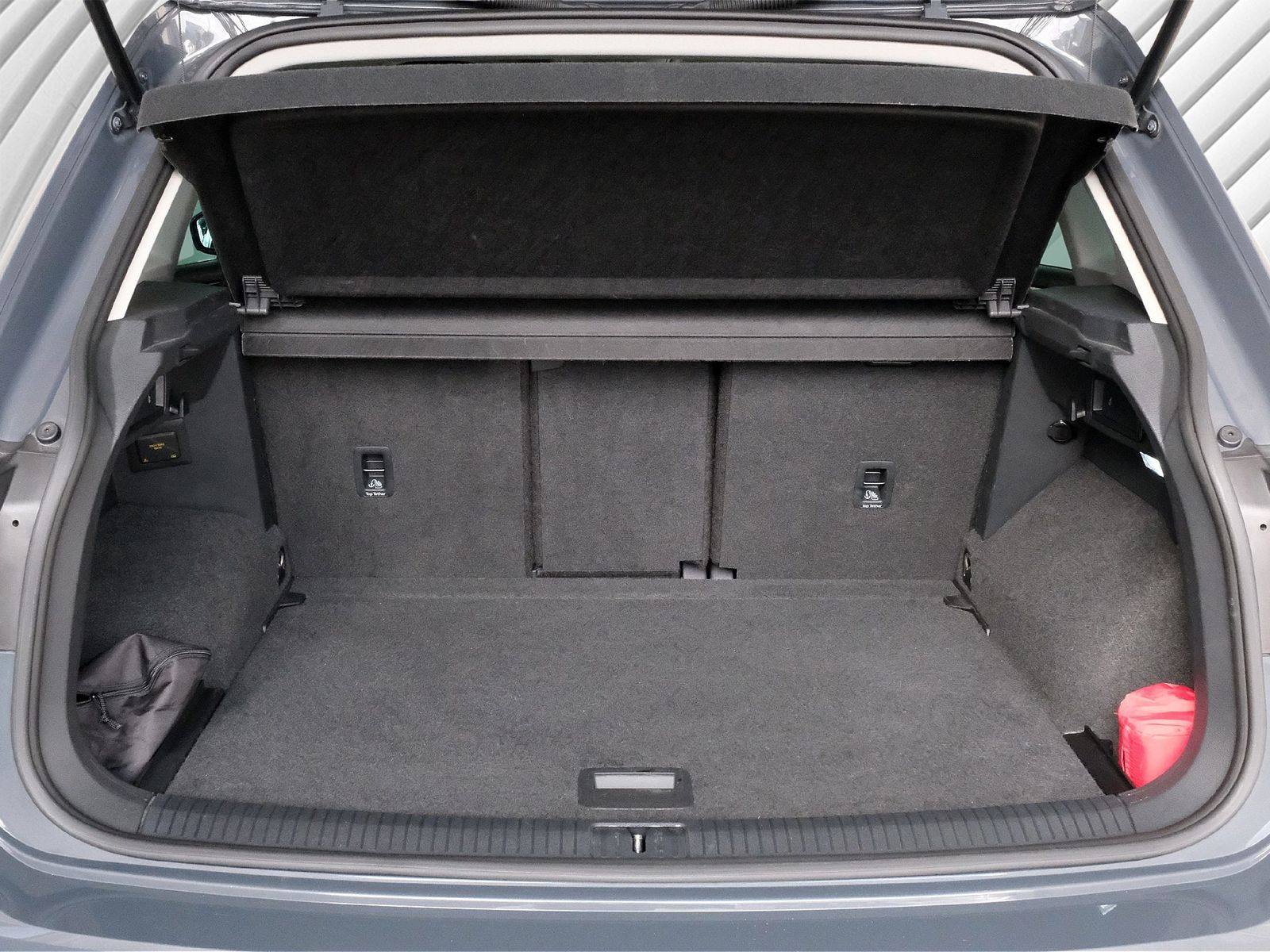 Volkswagen Tiguan 2.0 TDI Life ACC RFK NAVI LED 1. Hand foto 5
