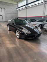 Porsche 911 Carrera 4 cat Coupé - Porsche 911 Urmodell aus 2001