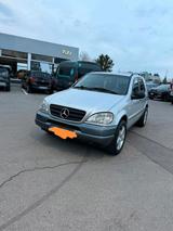Mercedes-Benz Mercedes Benz 320ML - Mercedes-Benz 320 aus 1999