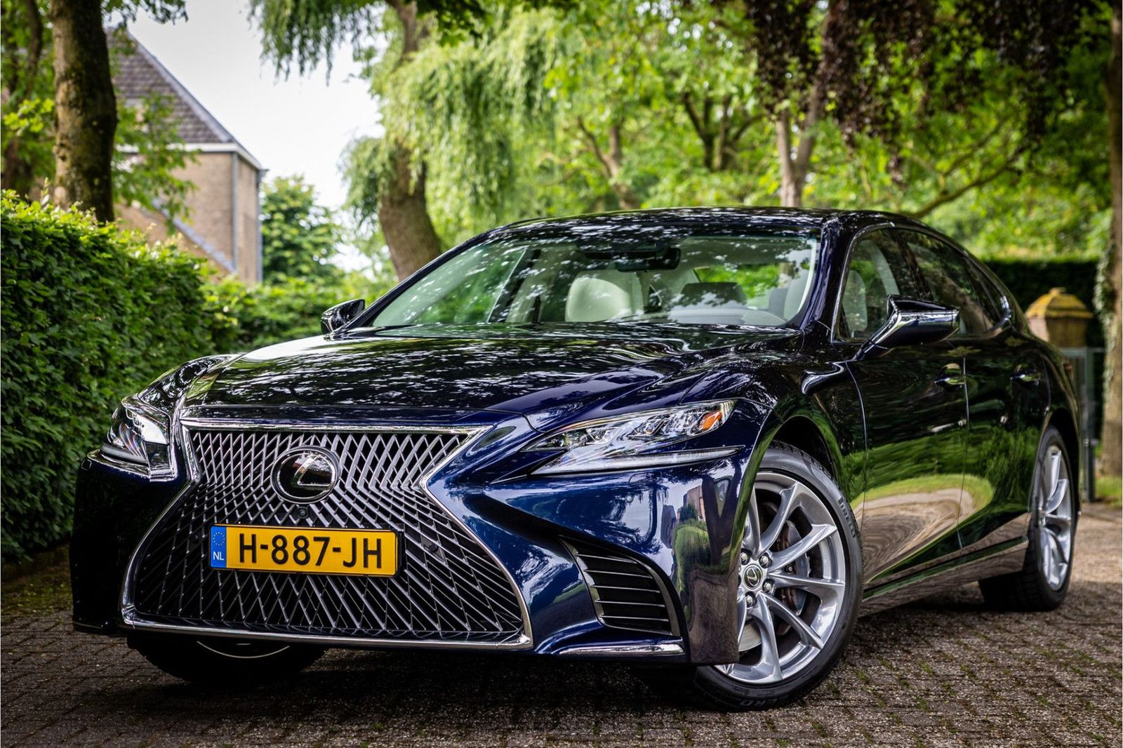 LEXUS LS 500