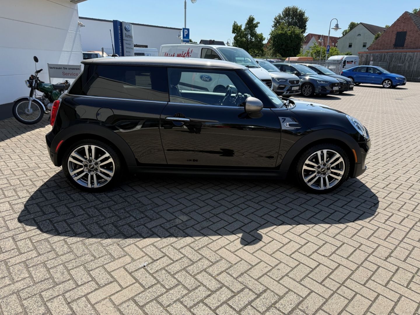 Fahrzeugabbildung MINI Cooper Mini  Seven Chili 1.5 One