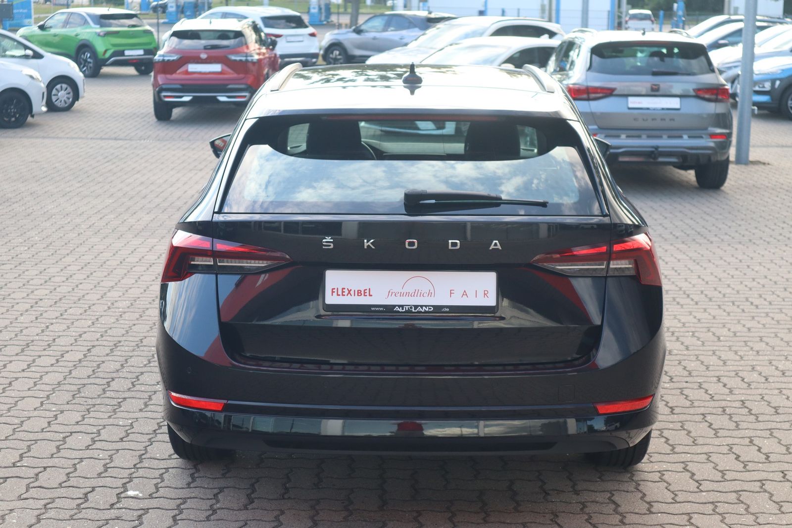 Skoda Octavia Combi 1.0 TSI Ambition LED Navi DAB PDC foto 6
