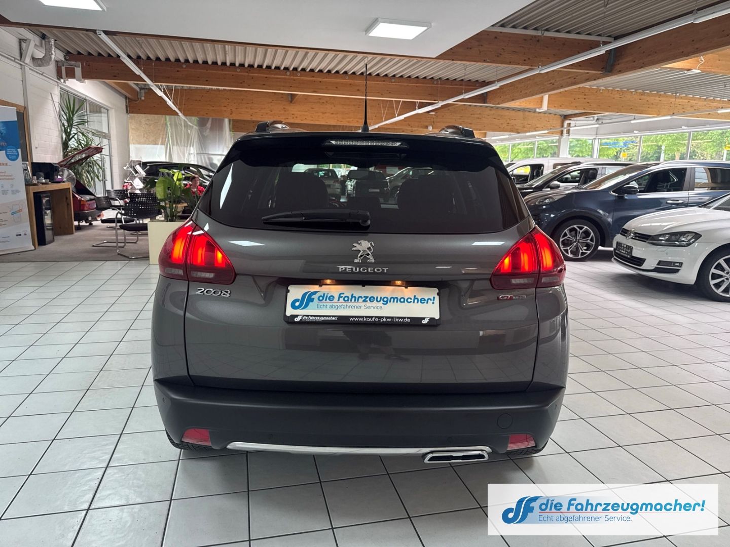 Fahrzeugabbildung Peugeot 2008 GT-LINE Allure Panorama Navi Leder ACC 2-Zo