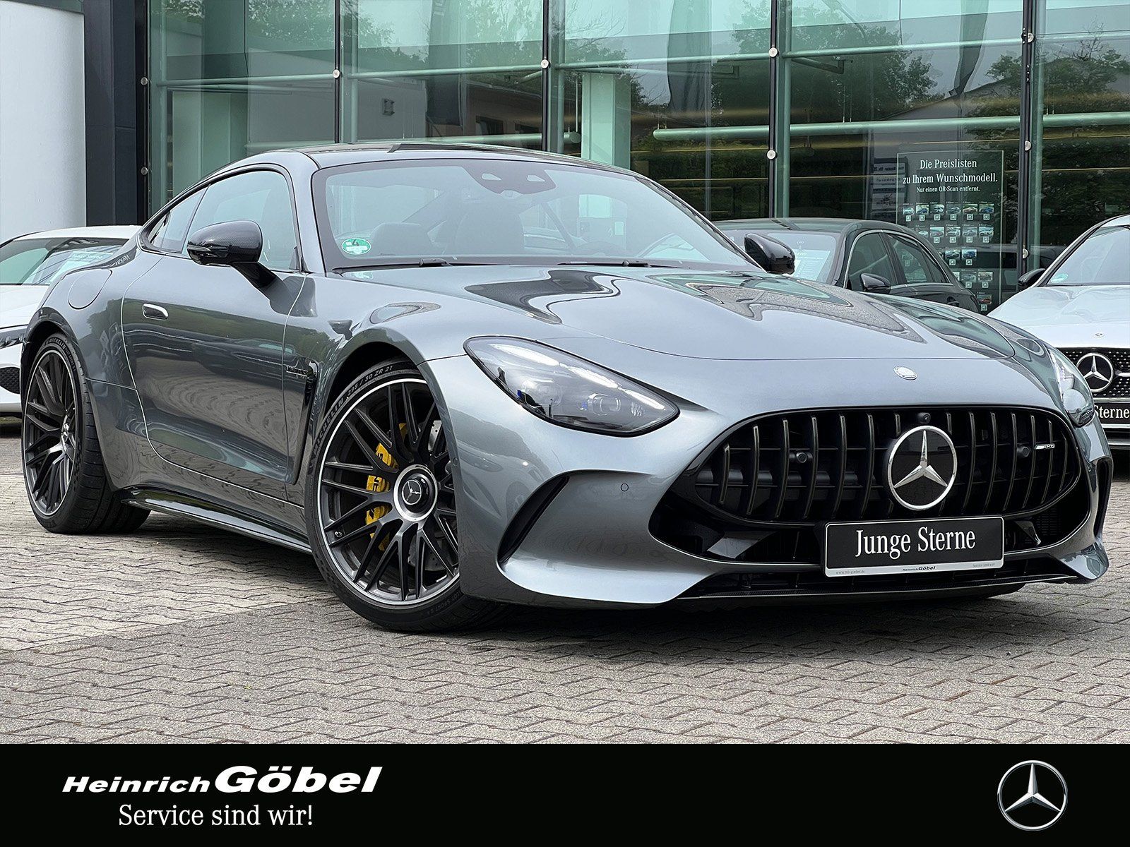 Fahrzeugabbildung Mercedes-Benz AMG GT 63 4M+ PREMIUM+ PANO HUD BURMESTER DISTRO