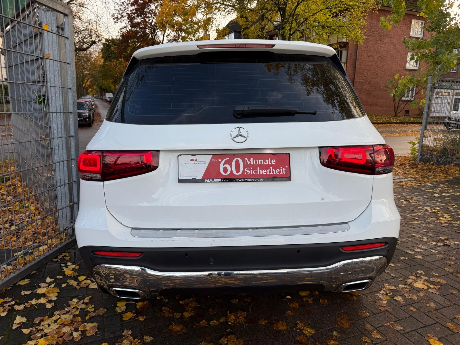 Fahrzeugabbildung Mercedes-Benz GLB 200  GLB 200 d*MEMORY*LED*CAM*CARPLAY*