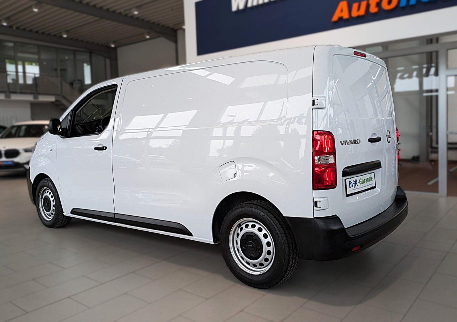 Fahrzeugabbildung Opel Vivaro Kasten Edition M KLIMA NAVI TEMPOMAT 1.Hd
