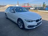 BMW 318 Baureihe 3 Lim. 318 i Sport Line - BMW 318: 318i