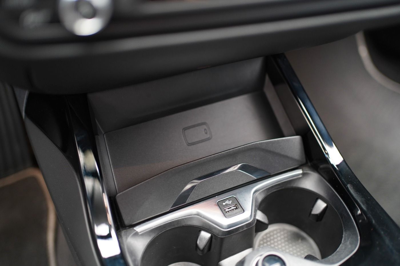 Fahrzeugabbildung BMW 120dA xDrive Sport Line +Fernlichtassis+Klima+PD