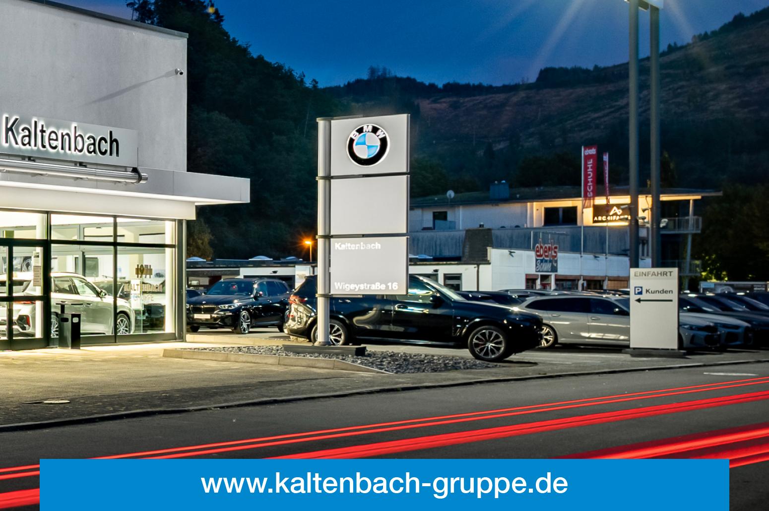 showroom-image-bottom