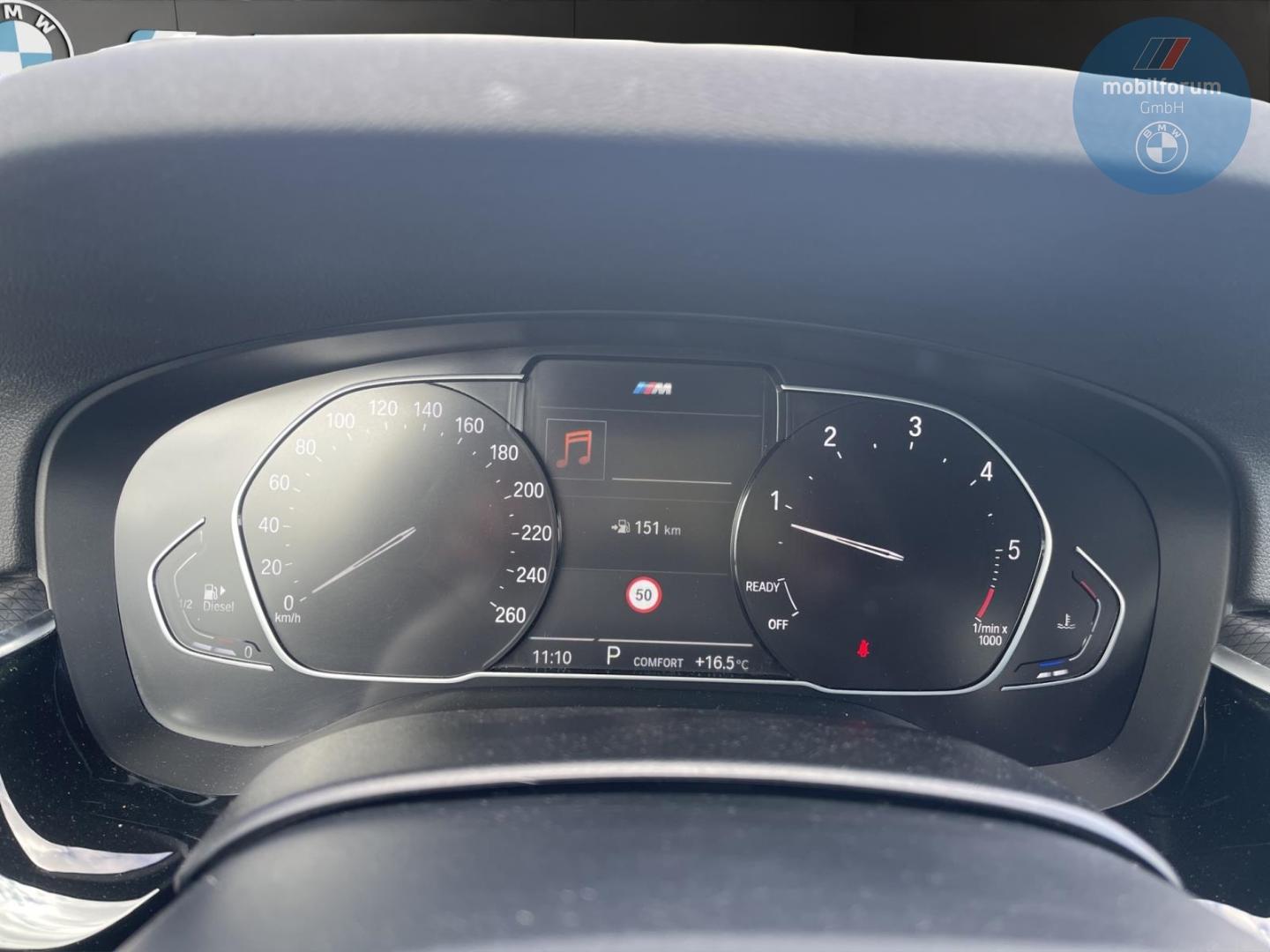 BMW 520 d M-Sport ACC HUD HiFi Laserlicht Sportsitze