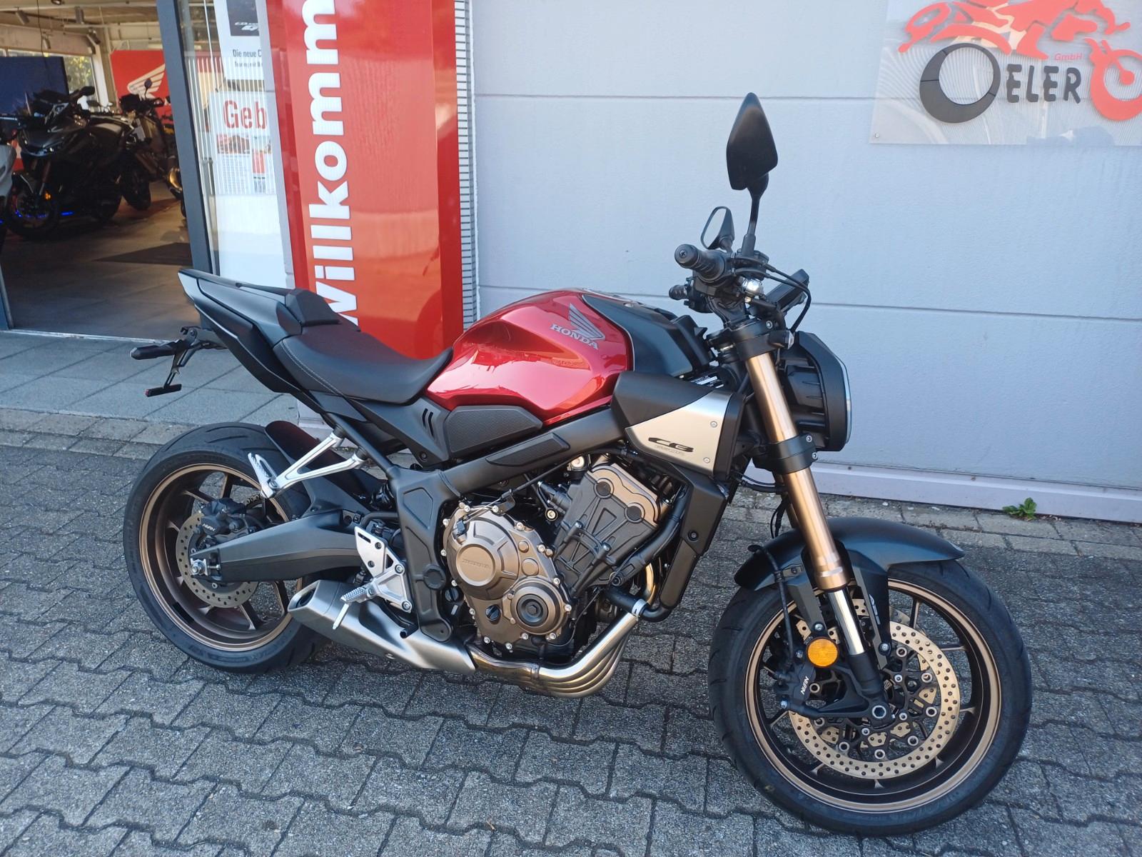 Honda CB650R mit Zubehör