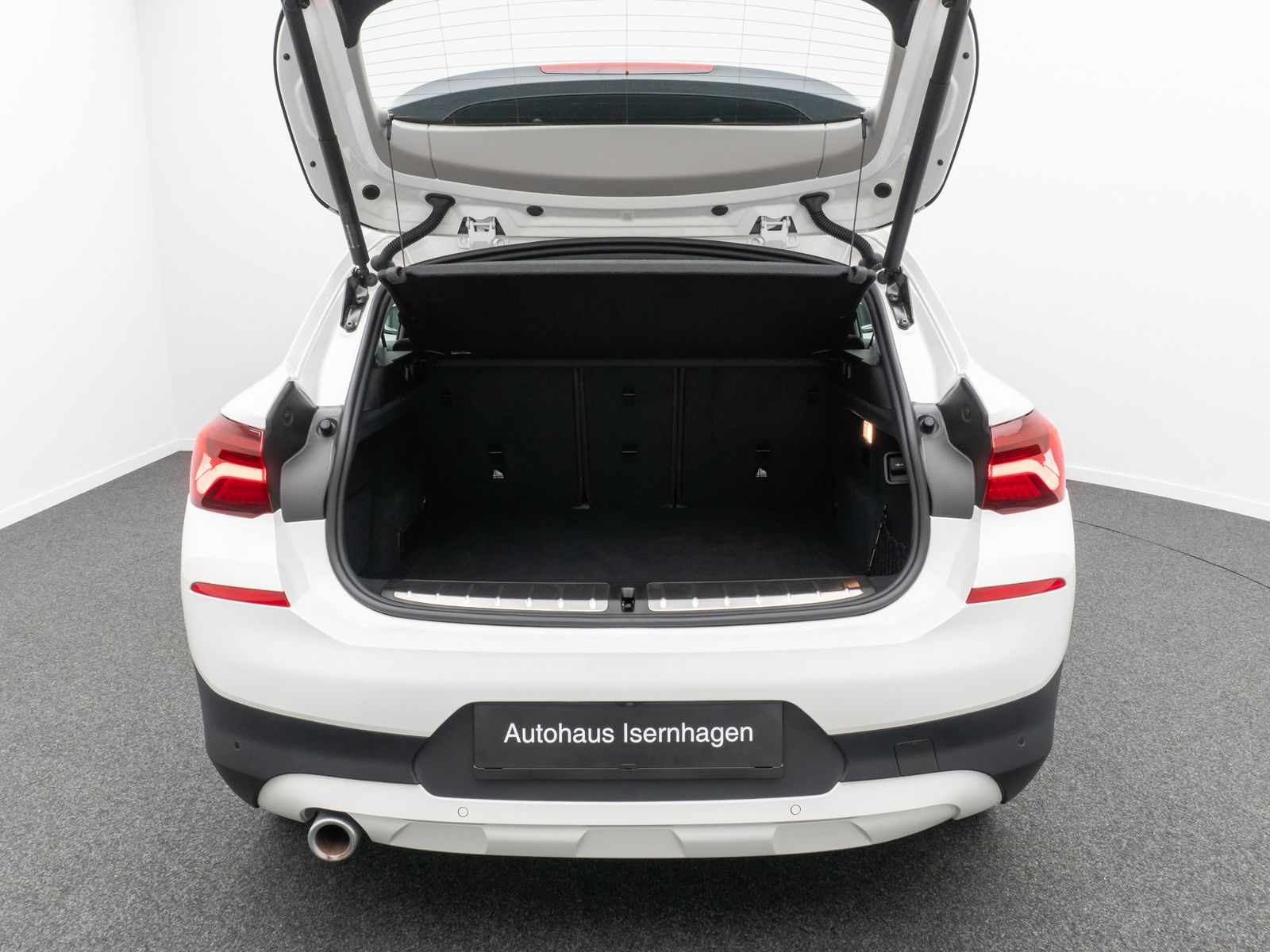 Fahrzeugabbildung BMW X2 xD25e  Advantage DAB Kamera LED Leder 18Zoll