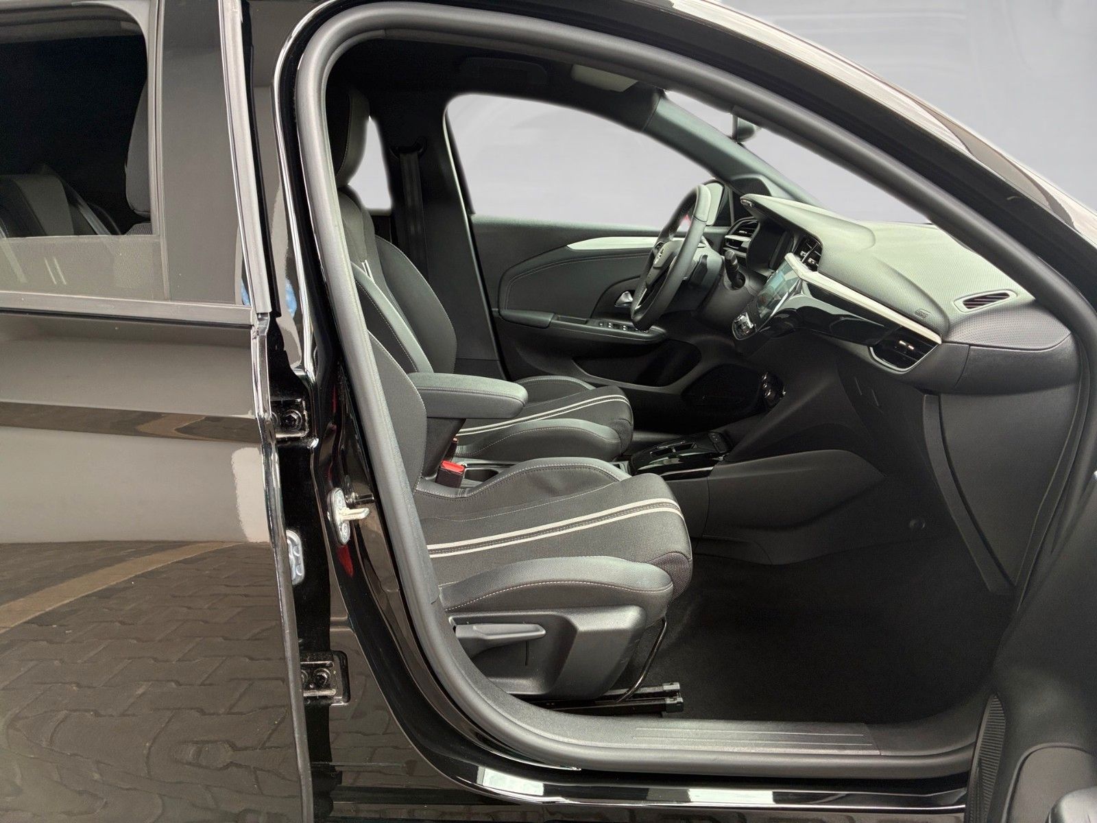 Fahrzeugabbildung Opel Corsa F GS 100PS Automatik/Kamera/Navi!