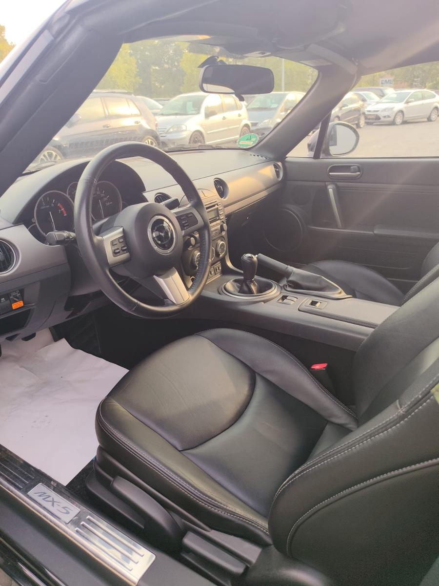 Mazda MX-5 1.8 Roadster Coupé | 126 ch | BVM | Toit rigide escamotable | Cuir | Sièges chauffants | Hifi Bose | Régulateur
