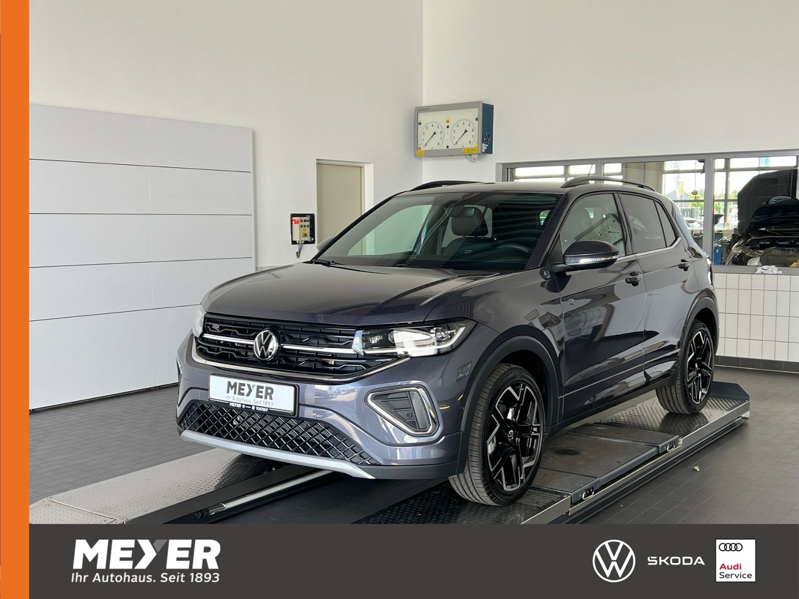 Fahrzeugabbildung Volkswagen T-Cross R-Line 1.5 TSI DSG *AHK,IQ.LIGHT,ACC,App