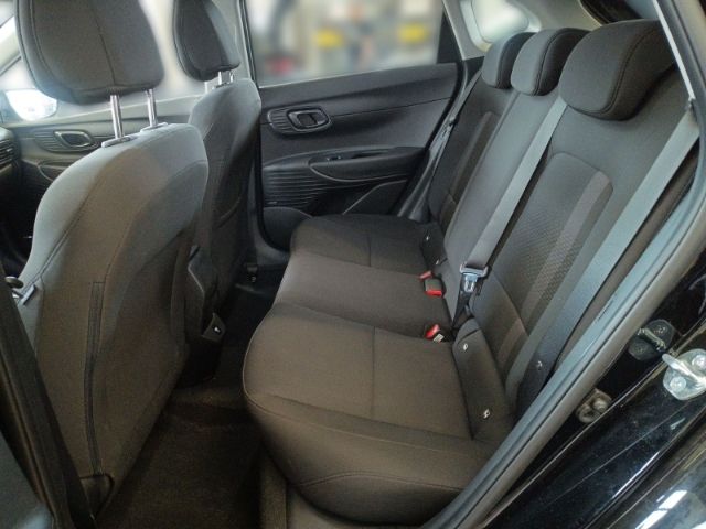 Fahrzeugabbildung Hyundai i20 FL (MY25) 1.0 T-GDI (100 PS) 7-DCT Prime Nav