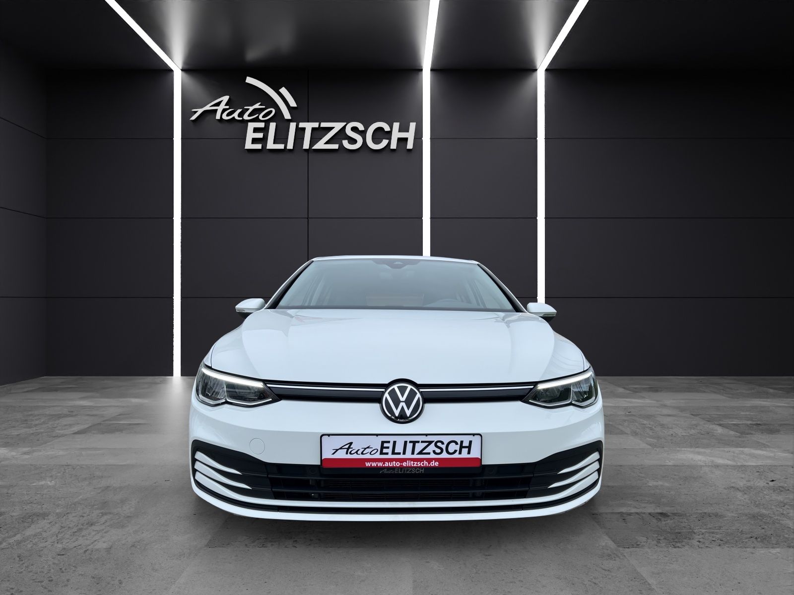 Fahrzeugabbildung Volkswagen Golf VIII Business TDI DSG LED ACC SHZ PDC Navi