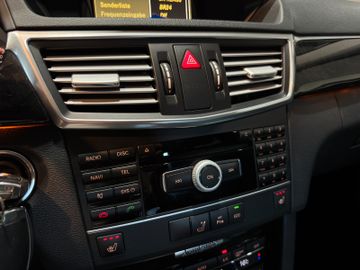 Mercedes E 200 - 11