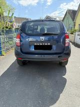 Dacia Duster 1.6 SCe 115 4x2 Lauréate Lauréate TÜV neu - Dacia Duster: 4x2 Laureate