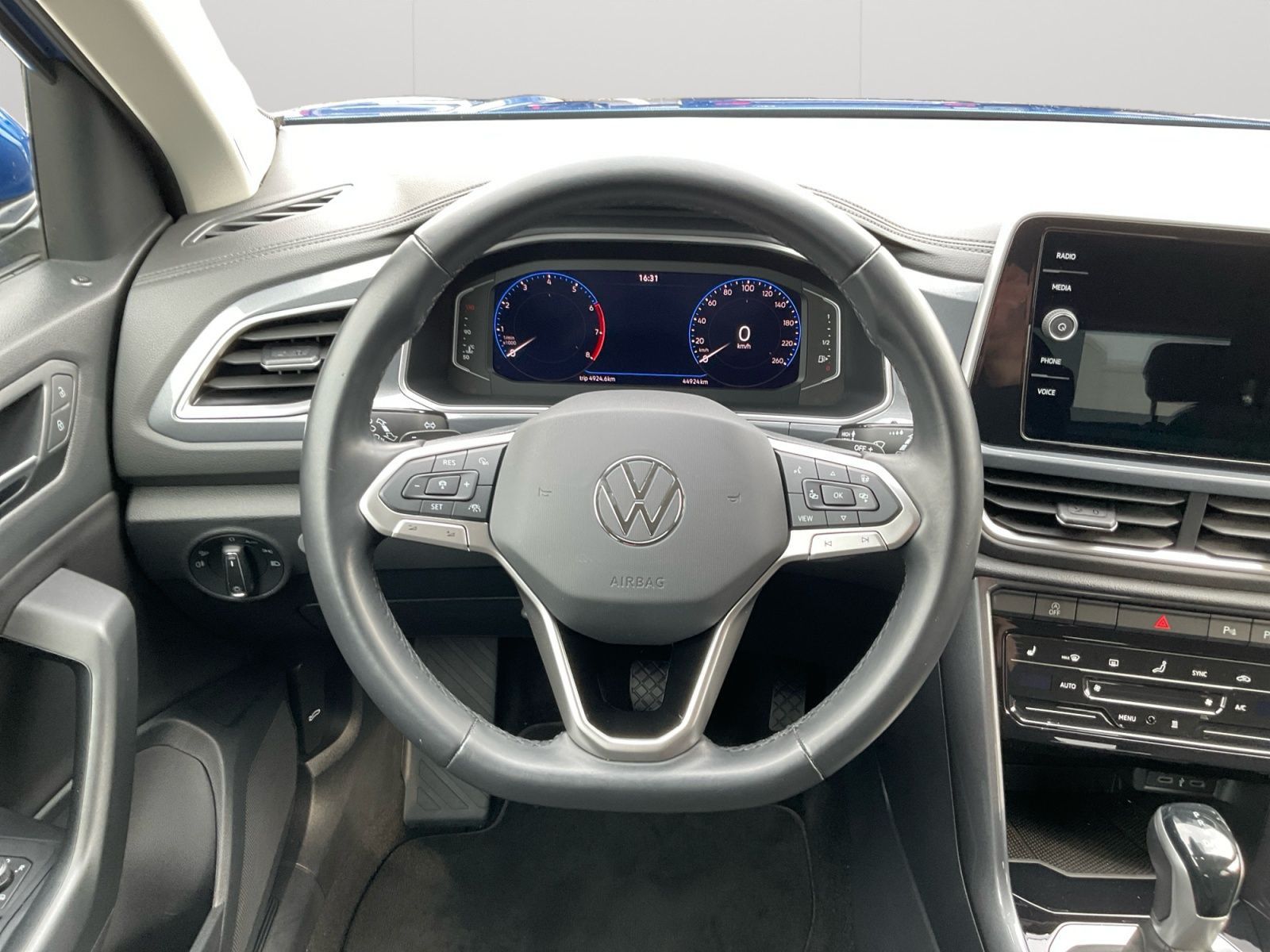 Volkswagen T-Roc - Bild 12
