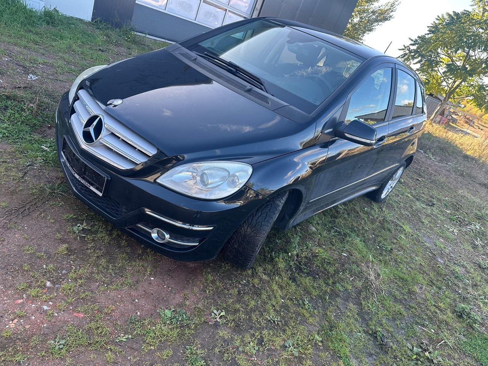Mercedes-Benz B 160