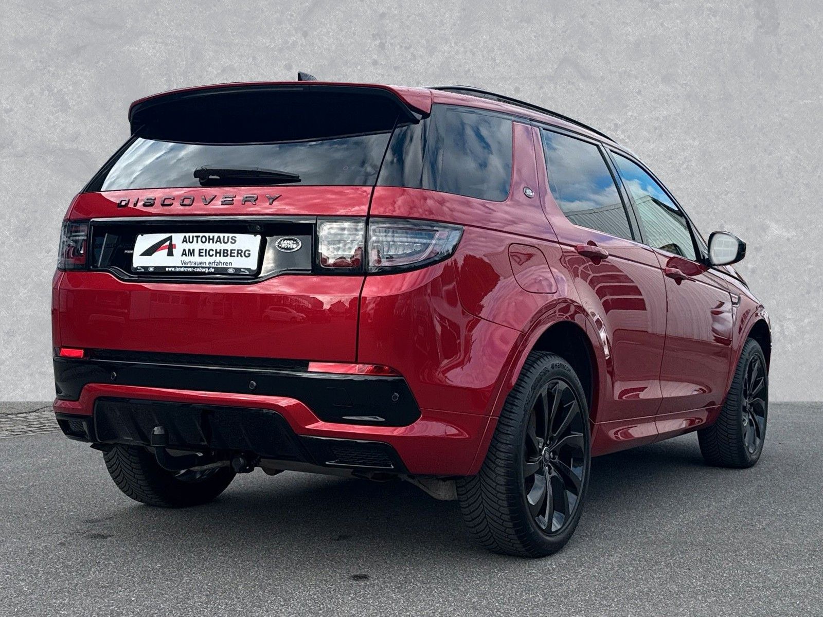 Fahrzeugabbildung Land Rover DISCOVERY SPORT P300e R-Dynamic SE