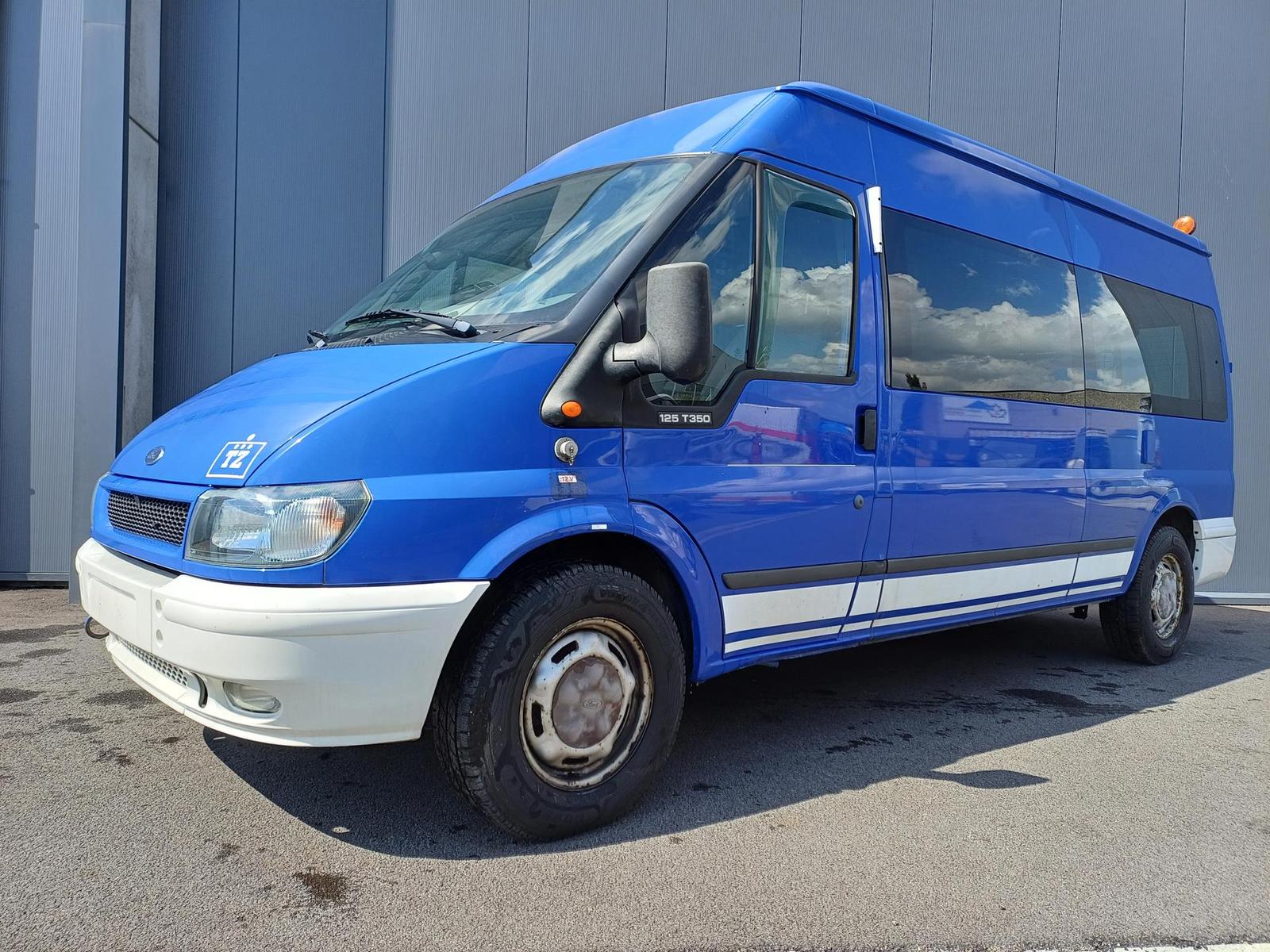 Ford Transit 2.4TDCI T350 L3H2 9-Seats 125 PS