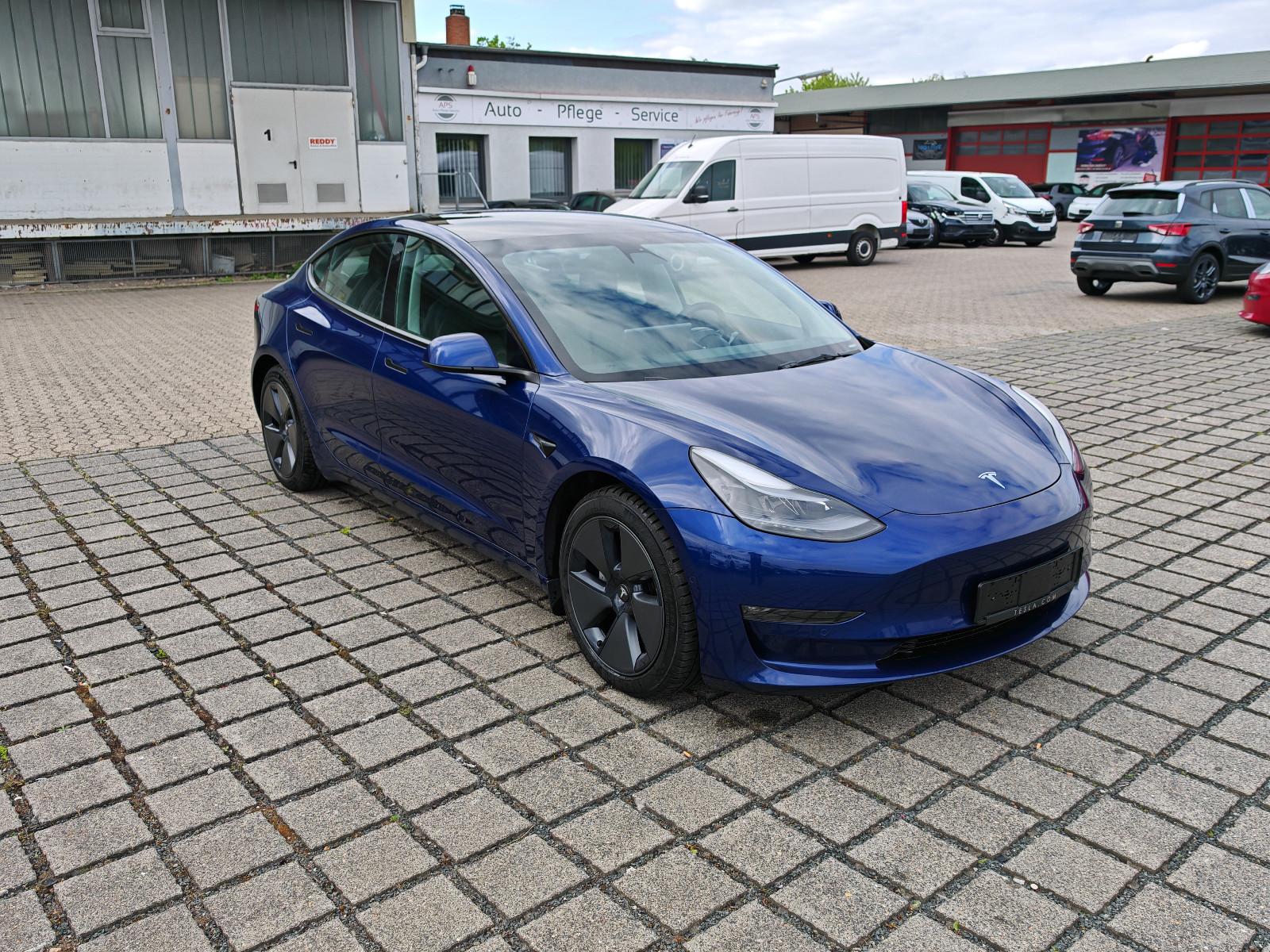 Tesla Model 3 Long Range AWD / AHK
