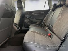 VW Passat Business 2.0 l TDI DSG Bluetooth Navi LED