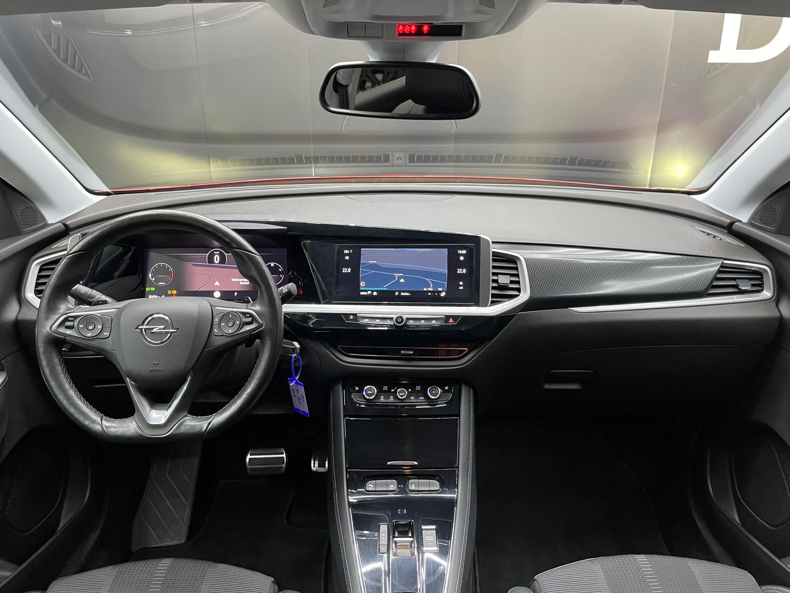 Fahrzeugabbildung Opel Grandland 1.2 Aut.GS Line Style NAVI+LED+KAM+18"