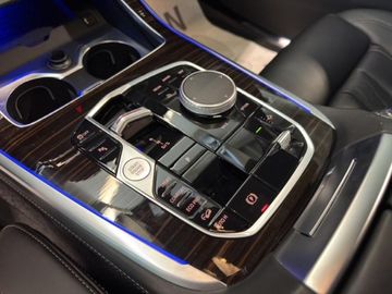BMW X7 - 10