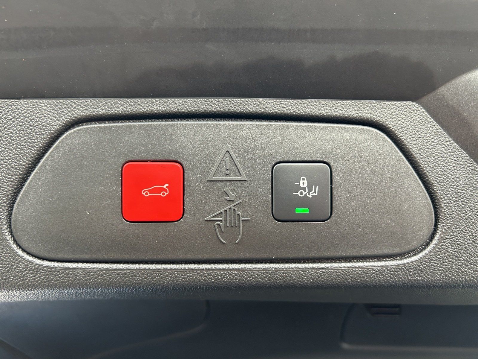 Fahrzeugabbildung Opel Grandland 1.5 D Ultimate Aut./LED/AHK/360°KAM/