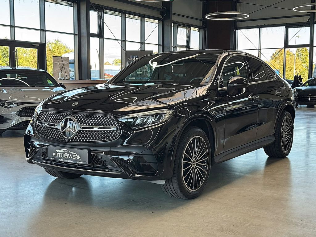Image of Mercedes-Benz GLC 300