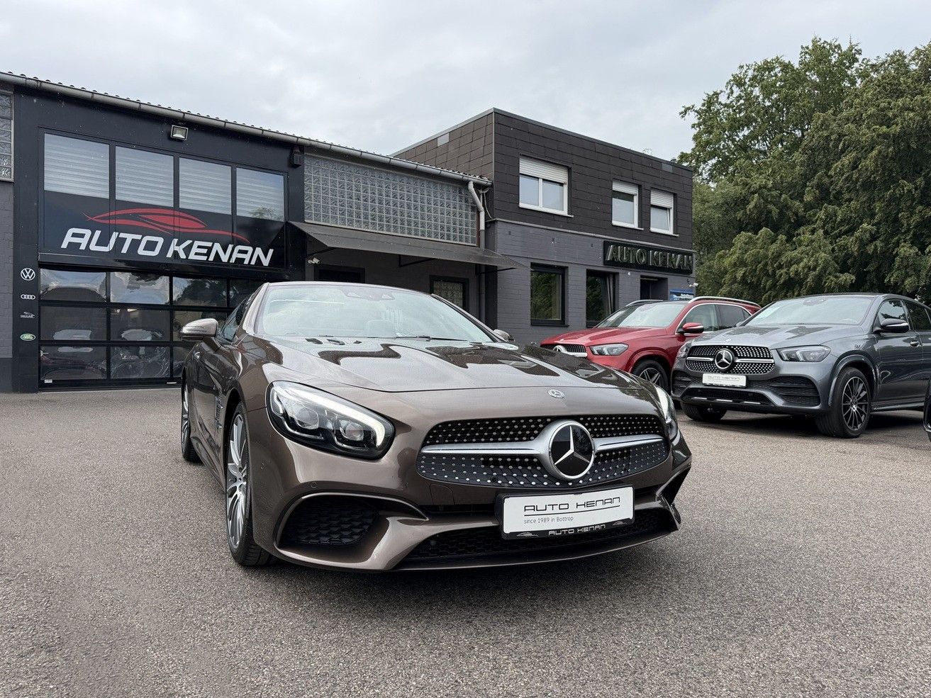 MERCEDES-BENZ SL 400 AMG Line DTR/Pano-MagicSky/Leder/Kamera