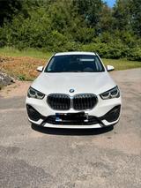 BMW X1 20D SPORTLINE AUTOMATIK EZ 03/21 - BMW 1er Reihe mit Diesel-Antrieb: Geländewagen