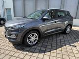 Hyundai Tucson Advantage 2WD NAVI-KAMERA-AUTOMATIK-TÜV - Hyundai TUCSON in München