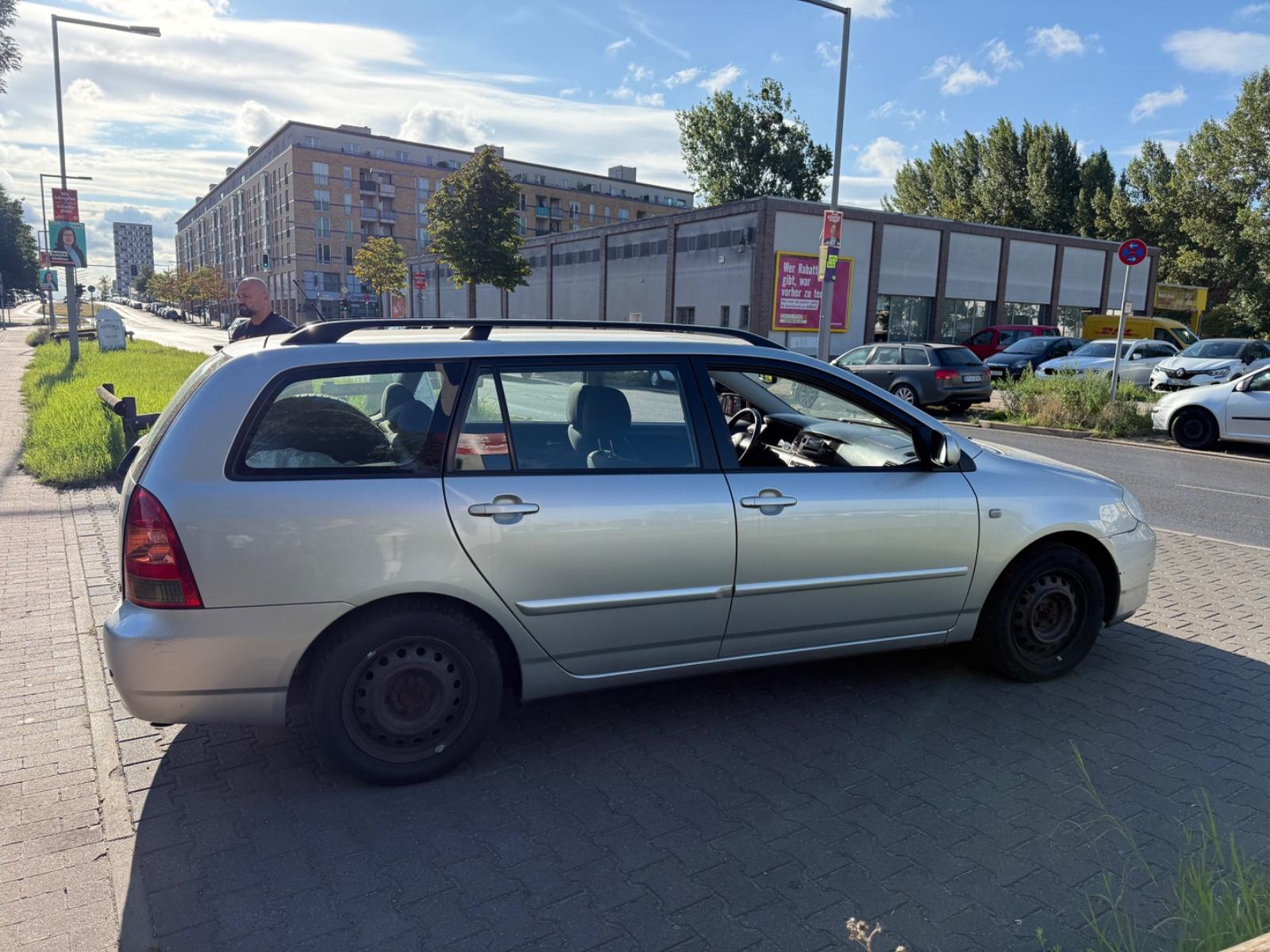 Toyota Corolla 2004 — engine 1.598 cm³, 110 HP (81kW)